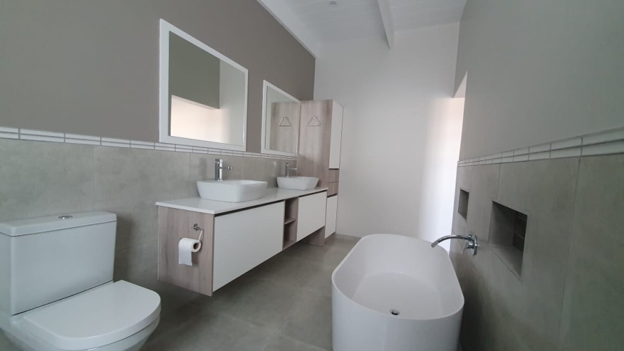 3 Bedroom Property for Sale in Lampiesbaai Western Cape
